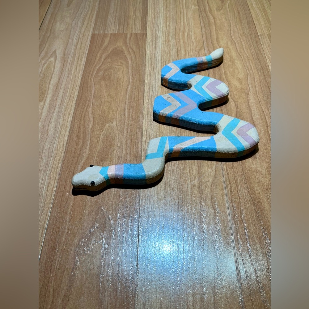 Wooden Folk Art Snake, Southwest Decoration, vintage 90’s - Picture 12 of 15